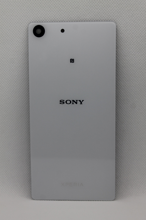 Poklopac Sony Xperia M5/E5603/E5653 beli - Poklopac za Sony